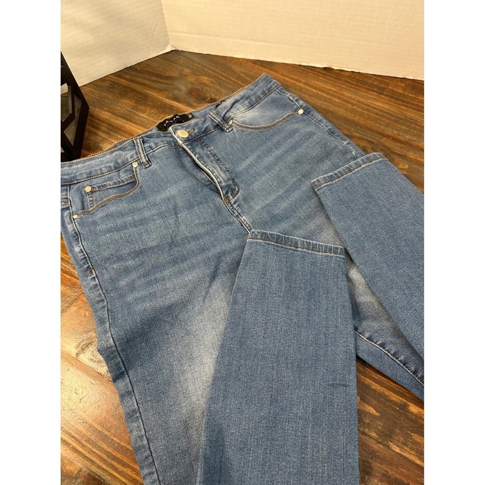 Tahari Chloe Fit Solution Skinny Jeans Women's 14W Denim Blue Stretch‎ Causal